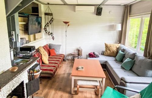 Reimboldshausen House | Holiday Home LoLa by Interhome