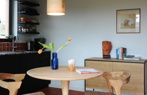 Rozebeke Villa | Holiday home Maisonnette FREA, secluded & different