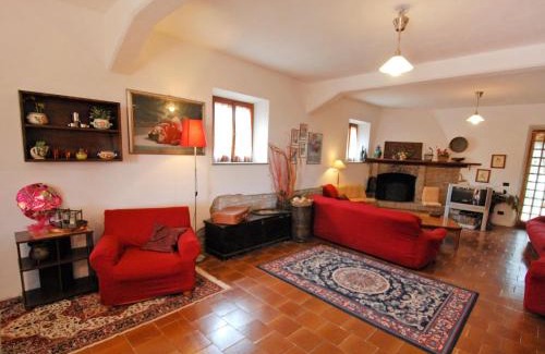 Ginestreto House | Holiday Home Maria Rosaria by Interhome