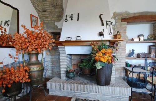 Ginestreto House | Holiday Home Maria Rosaria by Interhome