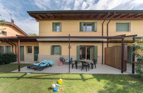 Lignano Sabbiadoro House | Holiday home mit Klimaanlage und Terrasse