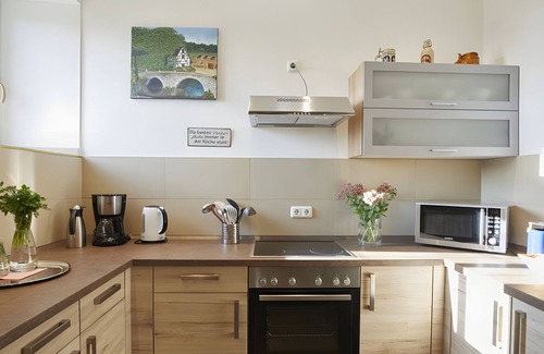 Erlabronn House | Holiday Home 'Mit Offenem Kamin' with Private Garden, Wi-Fi and Air Conditioning