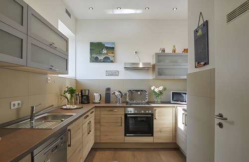 Erlabronn House | Holiday Home 'Mit Offenem Kamin' with Private Garden, Wi-Fi and Air Conditioning