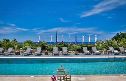 Nea Skioni House | Holiday Home Nefeli Family Villa