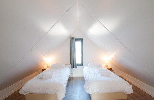 Tholen House | Holiday Home Oesterdam Resort-5