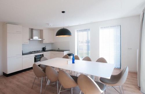 Tholen House | Holiday Home Oesterdam Resort-2