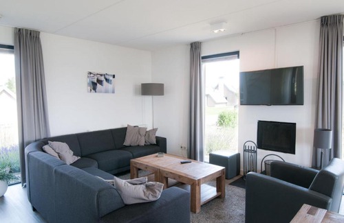 Tholen House | Holiday Home Oesterdam Resort-10