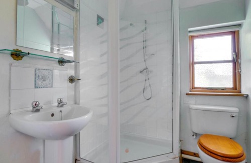 Maidstone House | Holiday Home Orchard Cottage by Interhome