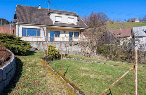 Soultzeren House | Holiday Home 'Paradise' with Mountain View, Private Terrace and Wi-Fi