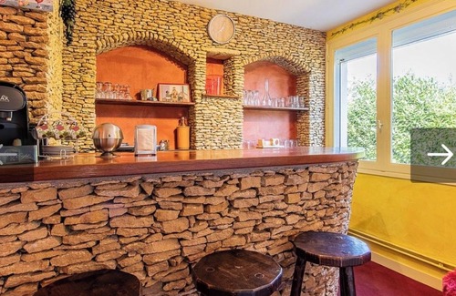 Paray-le-Monial House | Holiday Home 'Proprit Haut De Gamme Le Clos' with Private Terrace, Private Garden and Wi-Fi