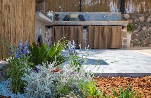 Danilo House | Holiday Home Rider - Two Bedroom Holiday Home with Outdoor Pool