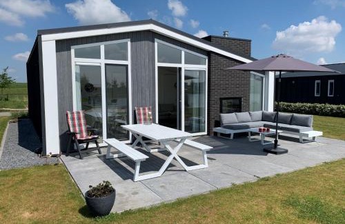Wemeldinge House | Holiday Home Ruisweg 46 by Interhome