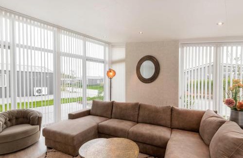 Wemeldinge House | Holiday Home Ruisweg 71 by Interhome