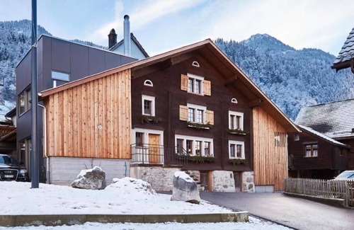 Oberterzen House | Holiday home "Schindelhaus" with sauna