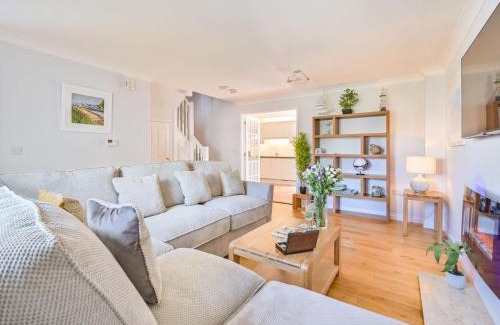 Charlestown House | Holiday Home Sea Compass by Interhome