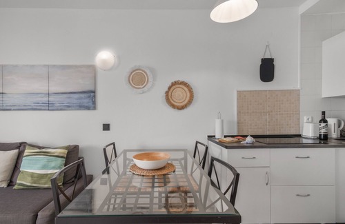 Taurito House | Holiday Home 'Taurito Big Terrace' with Sea Views, Shared Pool and Wi-Fi