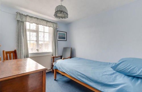 Rye House | Holiday Home Traders Pass by Interhome