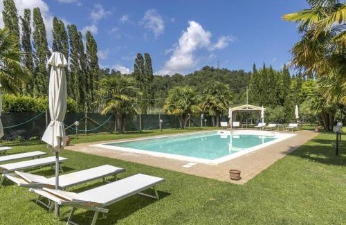Palaia House | Holiday Home Tuscany with Pool Access
