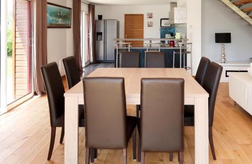 Trevignon House | Holiday Home Ty Annik by Interhome