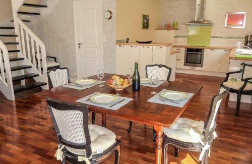 Tregunc House | Holiday Home Ty Coat Pin by Interhome