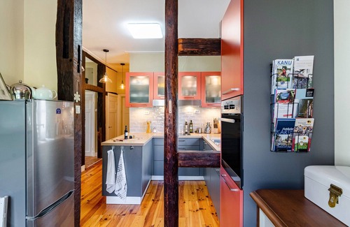 Oedelsheim House | Holiday Home 'Villa Gottstreu' with Private Terrace, Private Garden and Wi-Fi