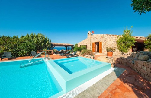 Costa Paradiso House | Holiday Home Villa Carla