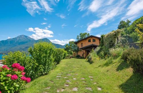 Dongo House | Holiday Home Villa Madda by Interhome