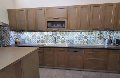 Alinda House | Holiday Home 'Villa Two Pine Trees' with Sea View, Private Terrace and Wi-Fi