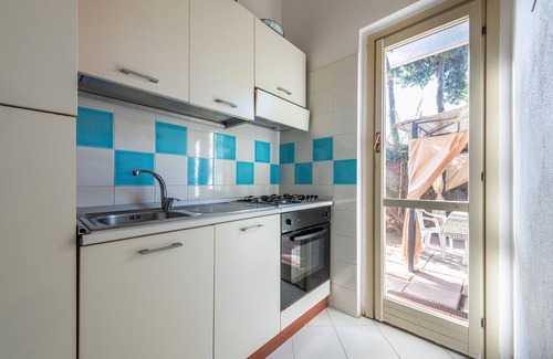 Campulongu House | Holiday Home “Villetta Simius” with Wi-Fi, Garden & Terrace