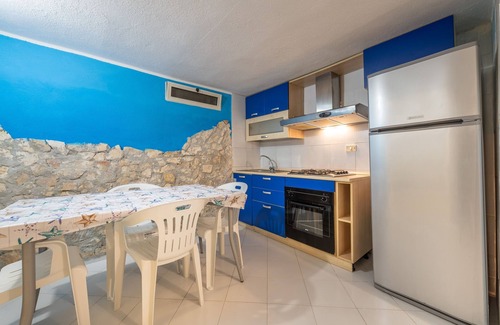 Campulongu House | Holiday Home “Villetta Simius” with Wi-Fi, Garden & Terrace