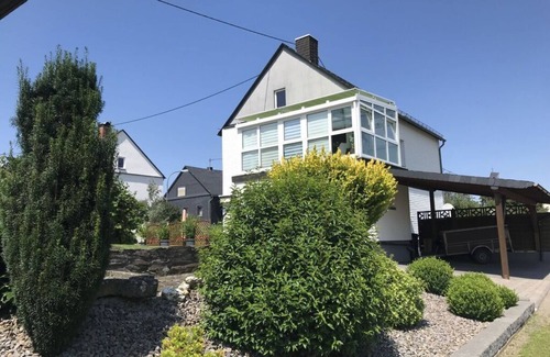 Lieg Apartment | Holiday home Weins Comfortable Vacation Home