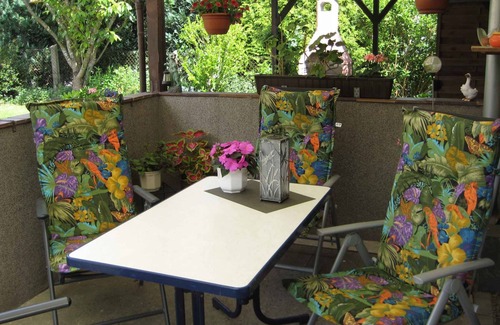 Gross Kordshagen House | Holiday home with terrace and free internet