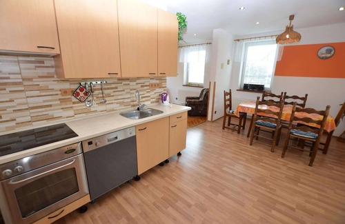 Vrchlabi House | Holiday Home with Private Pool in Bohemian