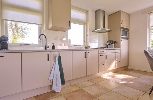 Rouveen House | Holiday home with views of alpacas and horses