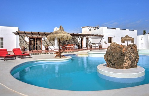 Antigua House | Holiday house Casillas de Morales for 1 - 10 persons with 5 bedrooms - Holiday house