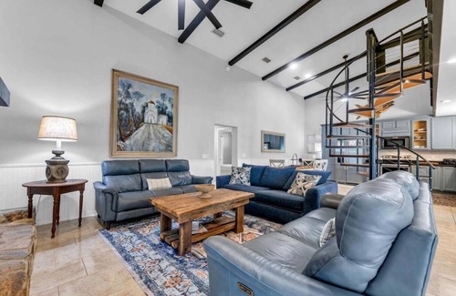 Crescent Beach House | Holiday House - 6 Bedrooms, Hot Tub - Steps from the Beach!