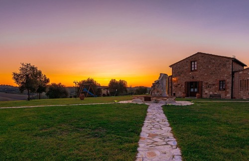 Bollano House | Holiday house Asciano for 1 - 4 persons with 1 bedroom - Holiday home