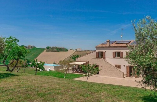 Fermo House | Holiday house Fermo for 1 - 14 persons with 4 bedrooms - Holiday home