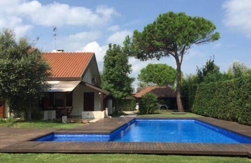 Isola Albarella House | Holiday house Isola Albarella for 1 - 6 persons with 3 bedrooms - Twin house