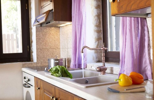 Lefkas House | Holiday House in Apollonii with Private Pool and Spectacular View