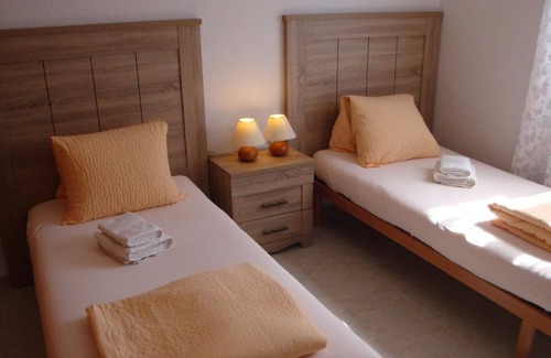 Cap Roig House | Holiday house L'Ampolla for 1 - 6 persons with 3 bedrooms - Holiday house