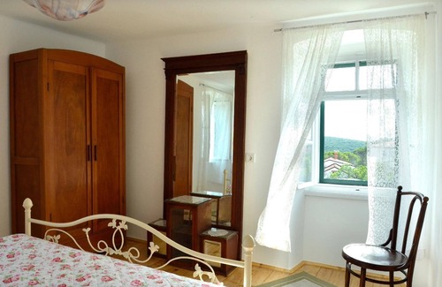 Sveti Jakov House | Holiday house Martinscica for 1 - 4 persons with 2 bedrooms - Twin house