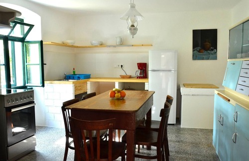 Sveti Jakov House | Holiday house Martinscica for 1 - 4 persons with 2 bedrooms - Twin house