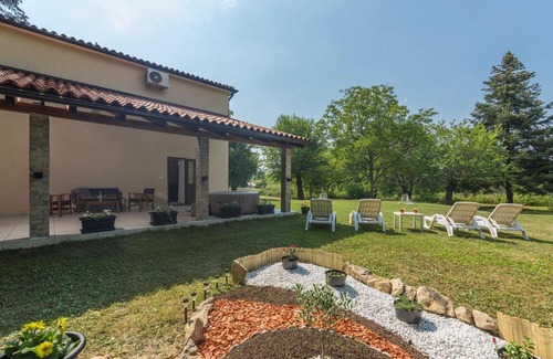 Pazin House | Holiday House Nono with Whirlpool