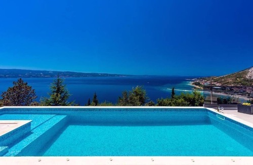 Borak House | Holiday house Omiš for 1 - 10 persons with 4 bedrooms - Holiday house