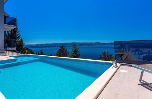 Borak House | Holiday house Omiš for 1 - 10 persons with 4 bedrooms - Holiday house