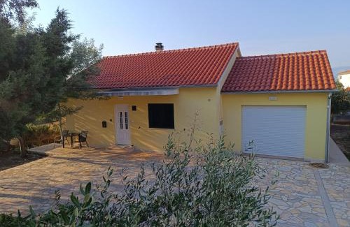 Mirce House | HOLIDAY HOUSE Ose