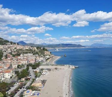 Marini House | Holiday House Piccirillo