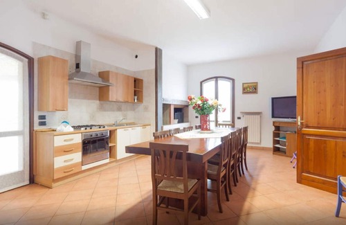 San Benedetto di Lugana House | Holiday house Pozzolengo for 1 - 10 persons with 6 bedrooms - Twin house