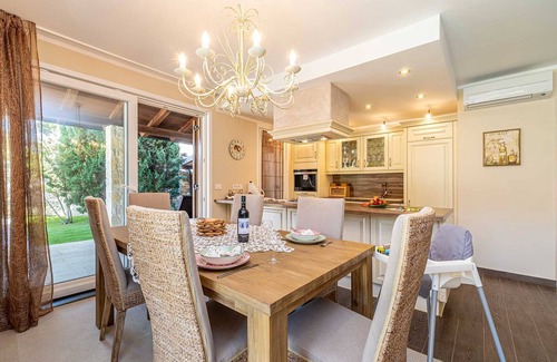 Porat Villa | Holiday house SEASCAPE I with heated pool and spacious garden